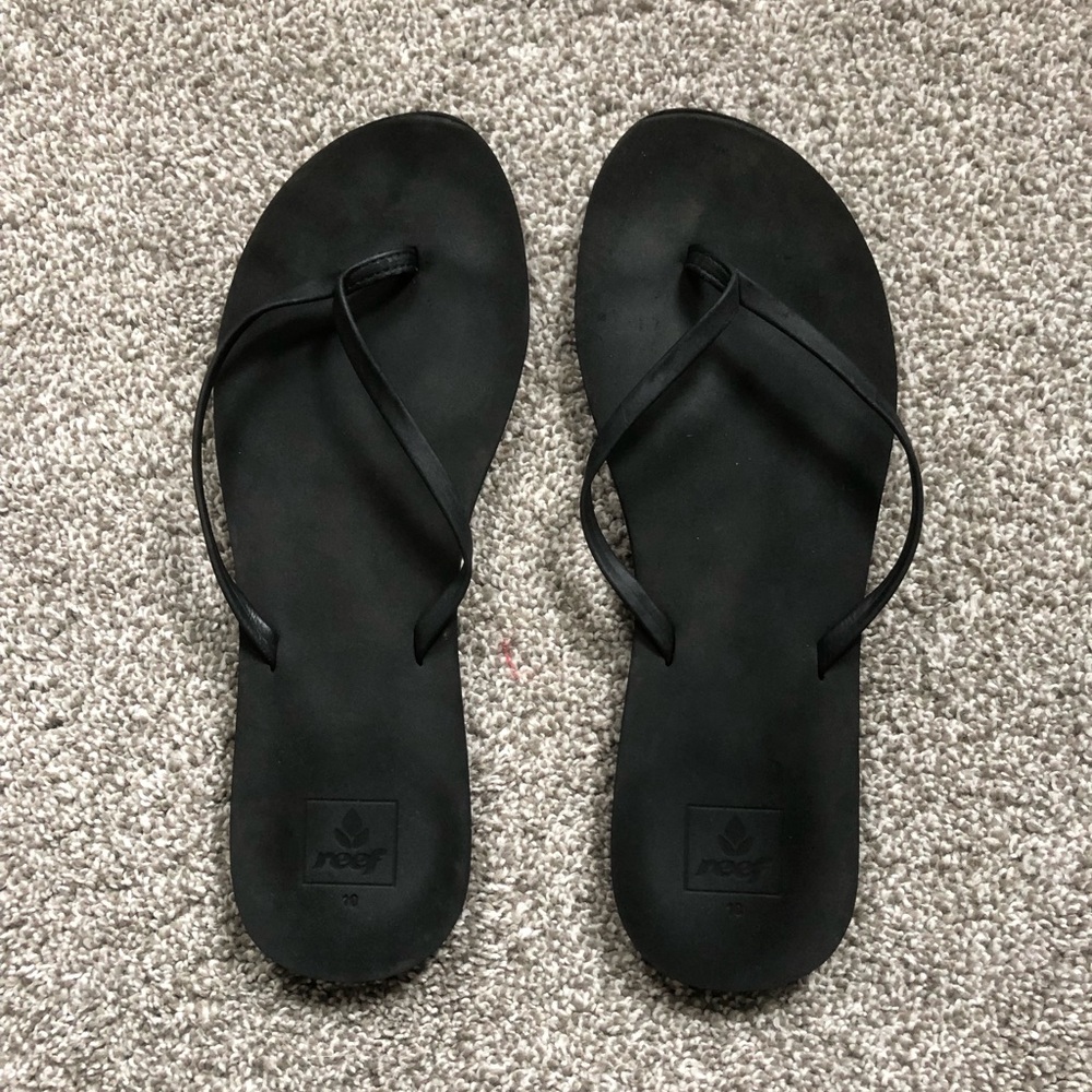 Reef Black Flip Flops - Womens 10